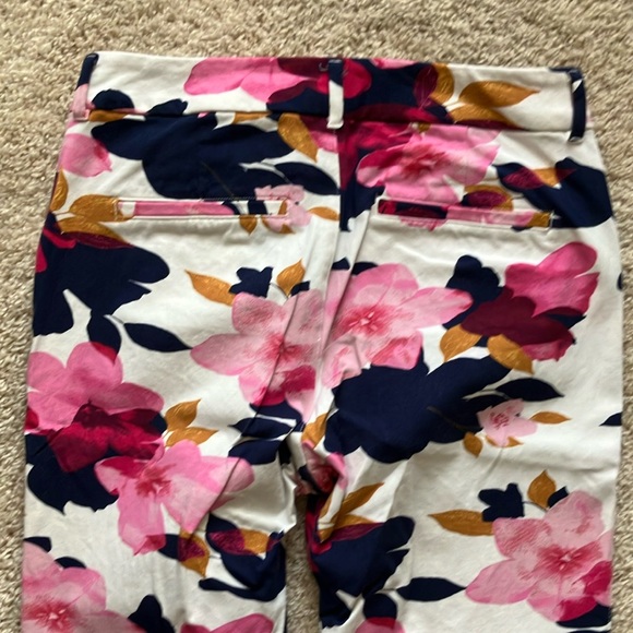 Floral Print Pants - Picture 6 of 9